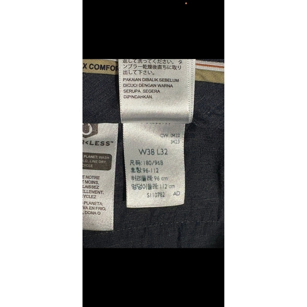 Dockers Workday Classic-Fit - Picture 6 of 6